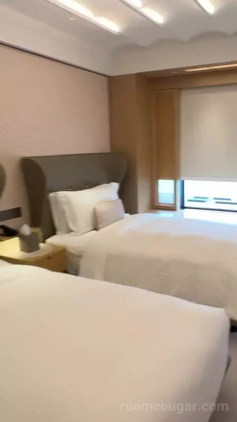 2 Twin Classic Harbour View bed picture #4