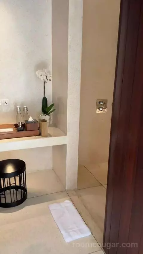Ocean View Suite bathroom picture #5