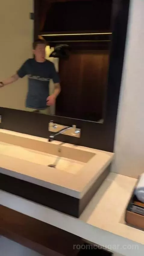 Ocean View Suite bathroom picture #10