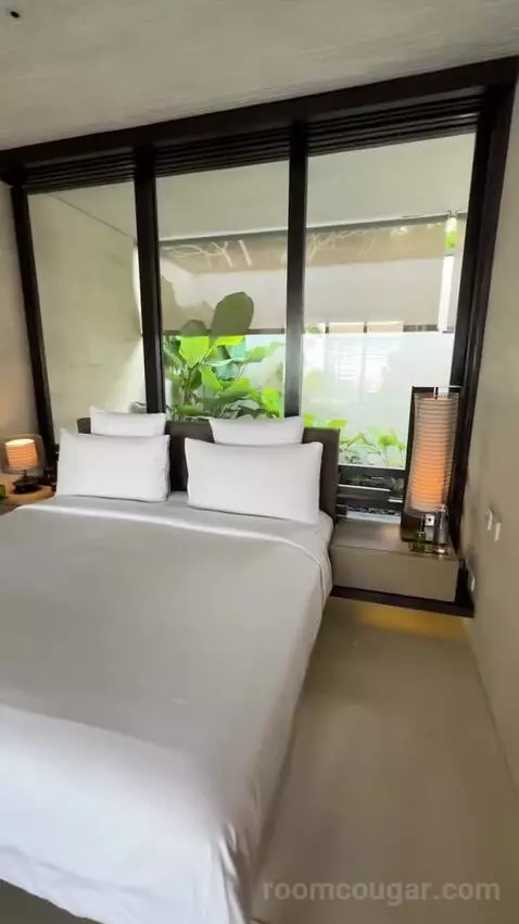 Panoramic One Bedroom Pool Villa bed picture #4