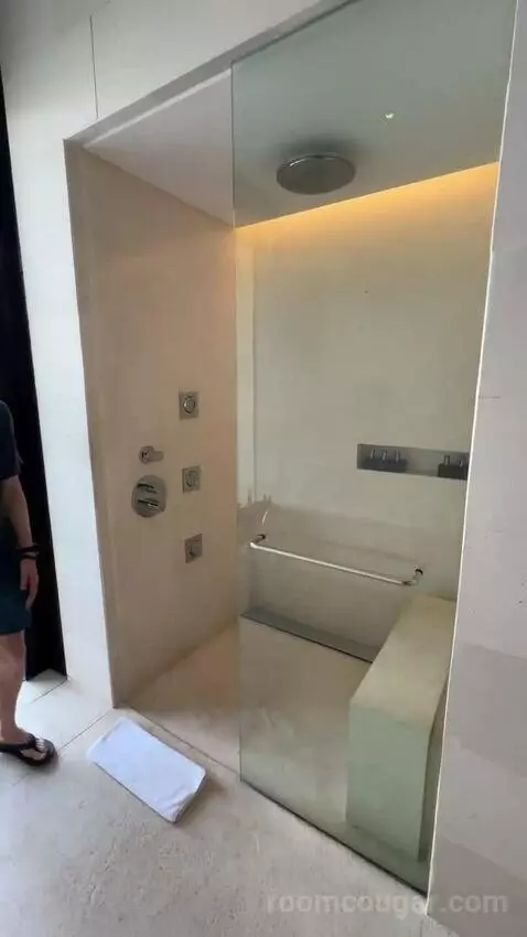 Panoramic One Bedroom Pool Villa bathroom picture #5