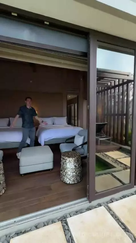 The Sky, 2 Bedroom Villa, Bedroom 1: 1 King, Bedroom 2: 2 Queen, Ocean View, Top Floor, Balcony picture #8