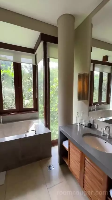 Forest Villa (#504) bathroom picture #12