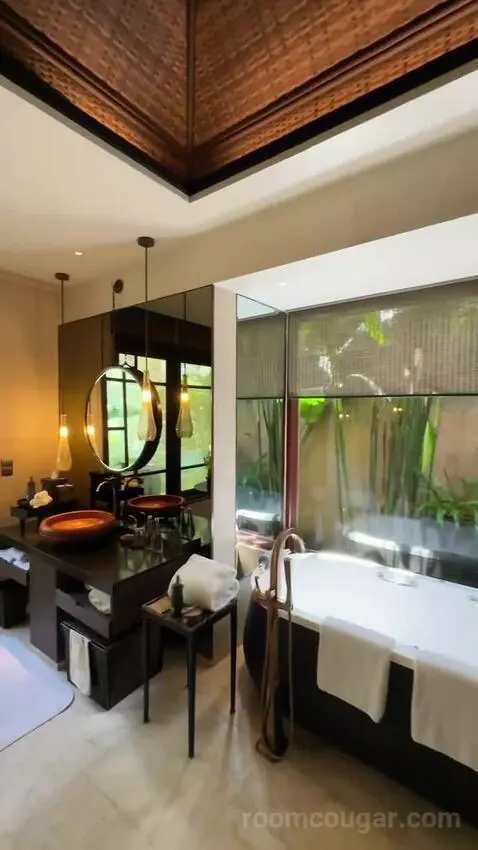 Riverfront Pool Villa, 1 Bedroom Villa, 1 King, Riverfront (#15) bathroom picture #1