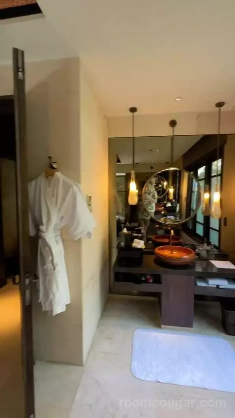 Riverfront Pool Villa, 1 Bedroom Villa, 1 King, Riverfront (#15) bathroom picture #8