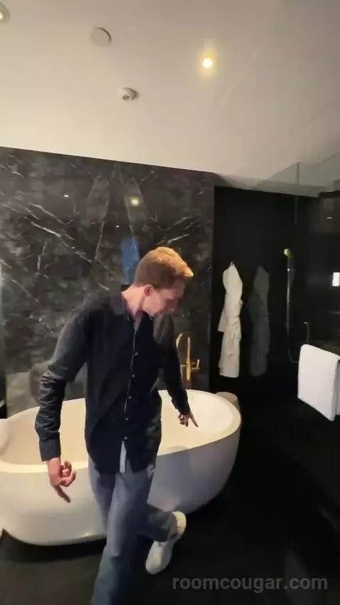 Park Suite Monas View bathroom picture #4