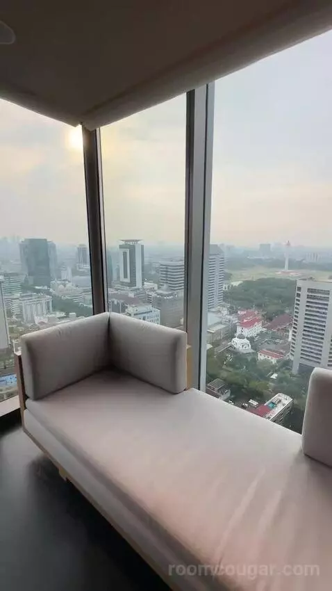 Park Suite Monas View bed picture #2