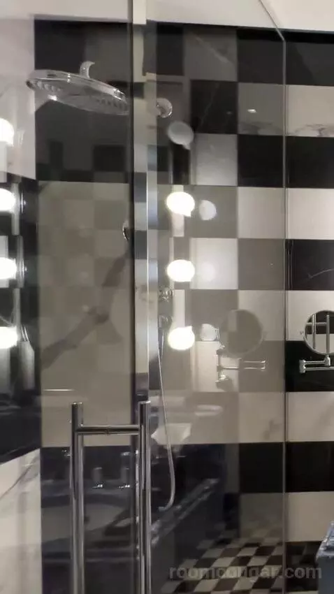 Wonderful King Room with City View bathroom picture #4