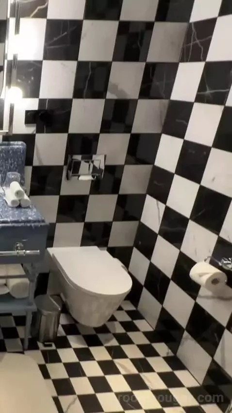 Wonderful King Room with City View bathroom picture #9