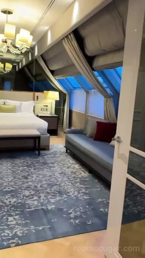 Royal Suite, Club Lounge Access, 1 Bedroom Suite, 1 King bed picture #2