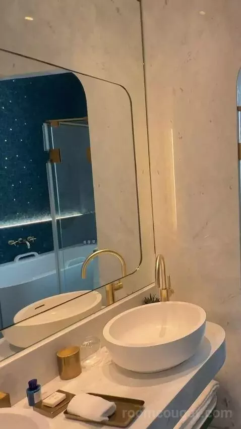 King Room with River View picture #20