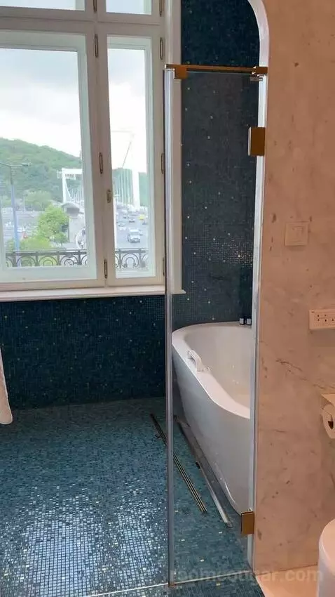 King Room with River View picture #23