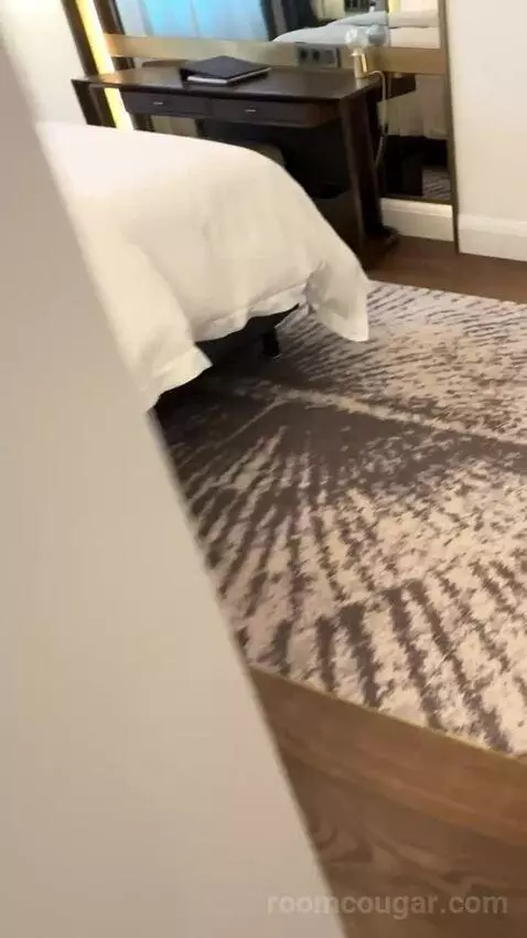 King Room with River View bed picture #3