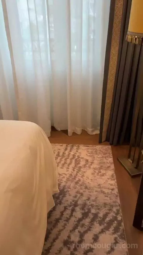 King Room with River View bed picture #11