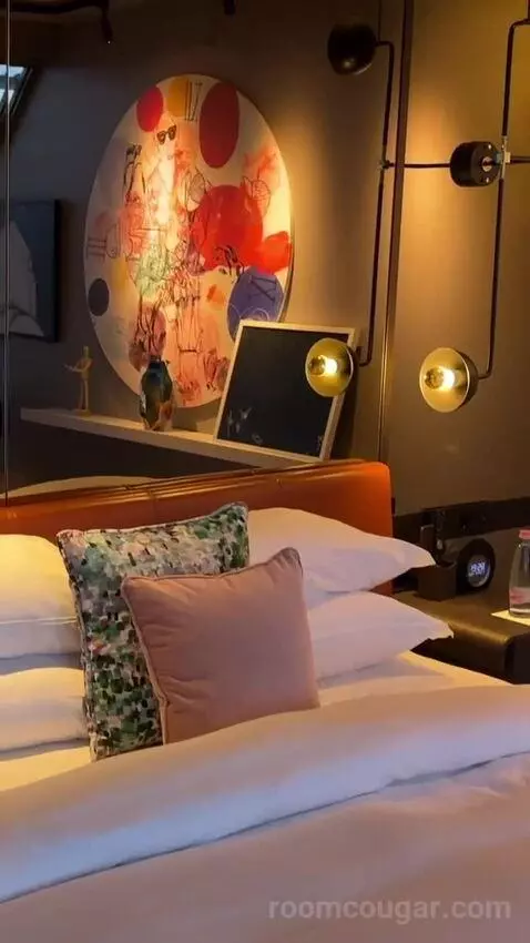 Loft Room Danube View, Guest Room, 1 King, Danube River View bed picture #9