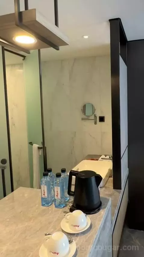 Superior Twin Room bathroom picture #5
