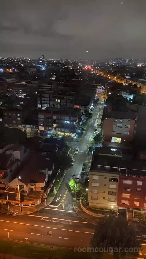 Spectacular Queen view picture #10