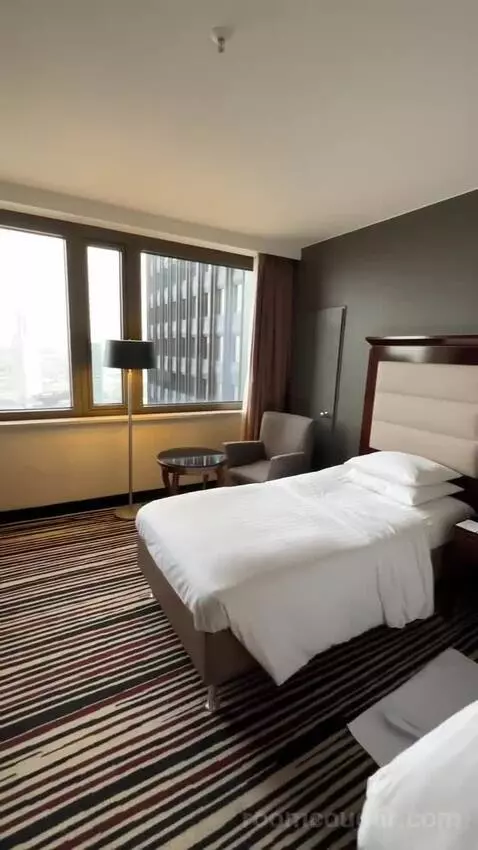 Skyline View, Guest Room, 2 Twin, High Floor bed picture #2