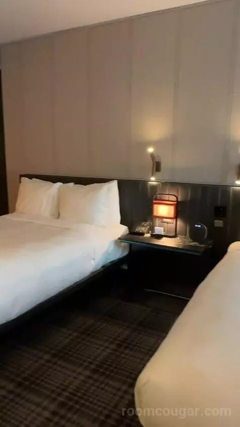 Fabulous (42sqm), Guest Room, 2 Double, City View bed picture #3