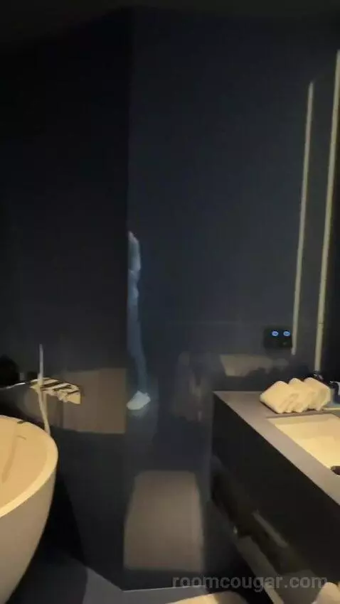 Spectacular Room, Guest Room, 1 King, Darling Harbour View bathroom picture #8