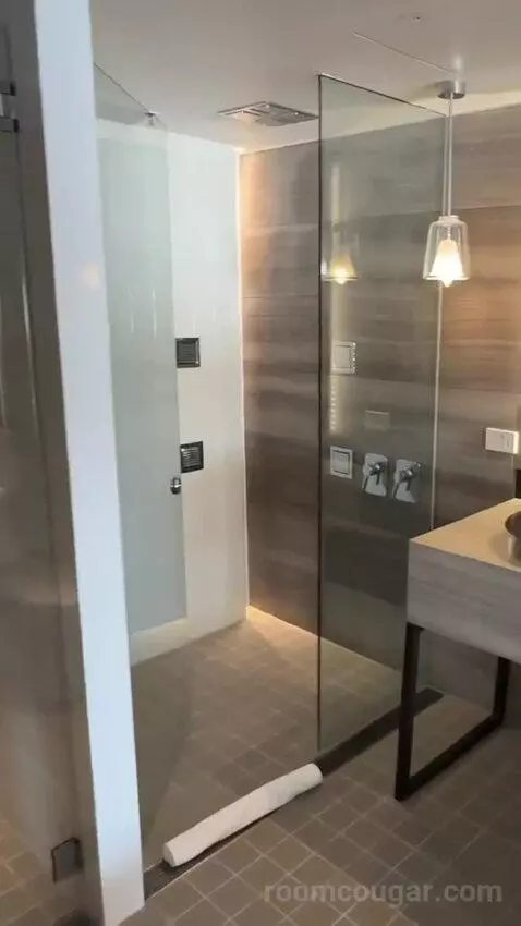 Harbour Suite, Suite, 1 King, Water View bathroom picture #6