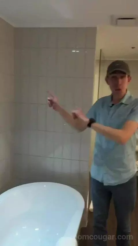 Walsh Bay King Suite bathroom picture #1