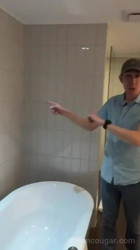 Walsh Bay King Suite bathroom picture #2