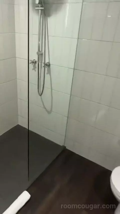Walsh Bay King Suite bathroom picture #12