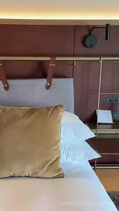 Water View King Room bed picture #5