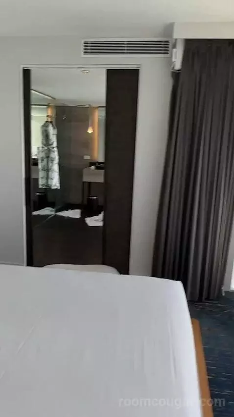 Vice Admiral Suite, Suite, 1 King, Bridge View bed picture #11