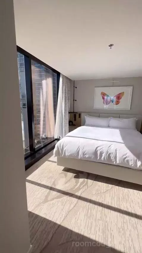 1 Bedroom Suite, 1 King bed picture #3
