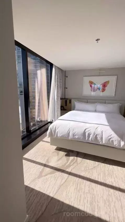 1 Bedroom Suite, 1 King picture #5
