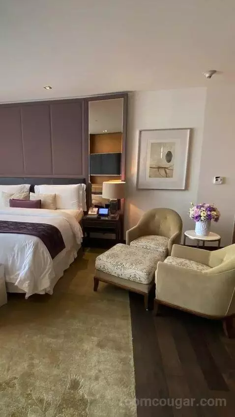 1 King Bed, Paseo De La Reforma Avenue View, Butler Service, Astor Suite bed picture #11