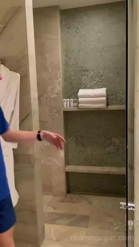 Executive Butler Service, Executive Suite, 1 King bathroom picture #6