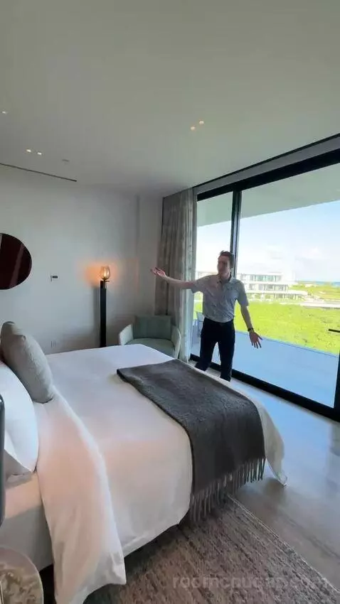 Atlas Suite, 1 King, Ocean View, Outdoor Bathtub, Corner Room, Terrace (#327) bed picture #6