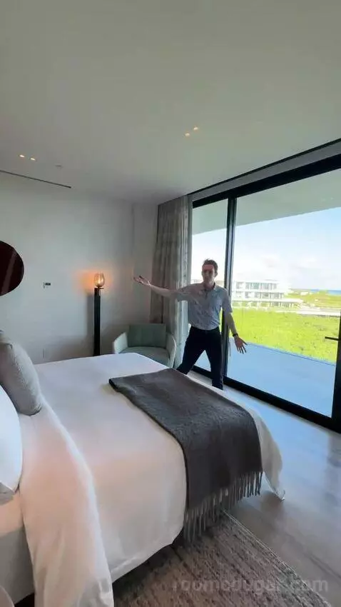 Atlas Suite, 1 King, Ocean View, Outdoor Bathtub, Corner Room, Terrace (#327) bed picture #7