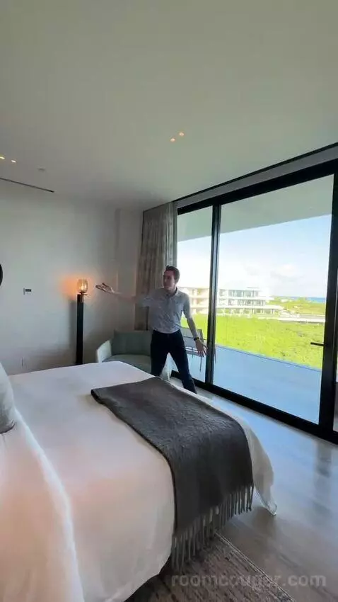 Atlas Suite, 1 King, Ocean View, Outdoor Bathtub, Corner Room, Terrace (#327) bed picture #9