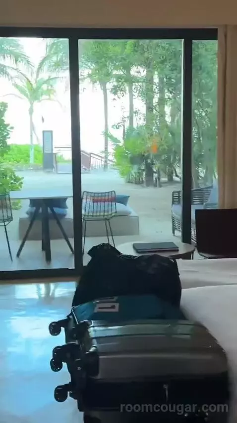 Double Room with Two Double Beds - Beachfront view picture #5