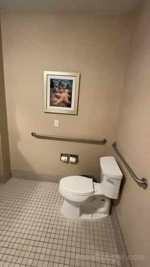 King Room (#217) bathroom picture #5