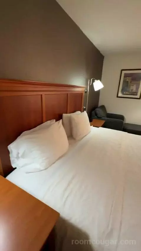 King Room - Mobility Access (#228) bed picture #8
