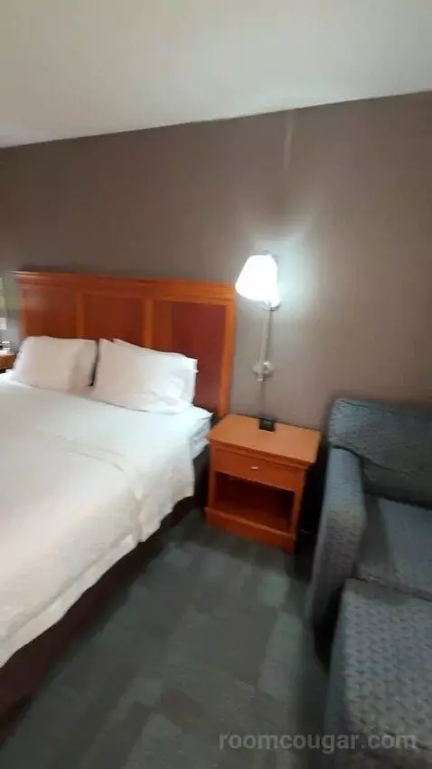 King Room - Mobility Access (#228) bed picture #11