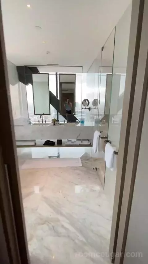 Deluxe Corner Queen Room with Two Queen Beds and City View (#4225) bathroom picture #1