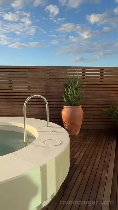 Sky Rooftop Villa bathroom picture #1