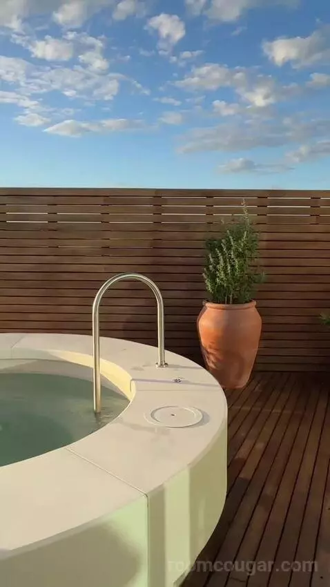 Sky Rooftop Villa bathroom picture #3