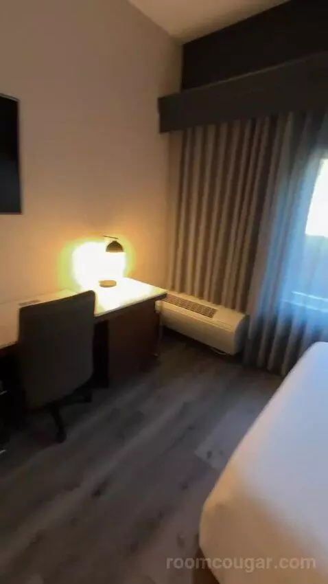 Queen Room with Two Queen Beds (#161) bed picture #8