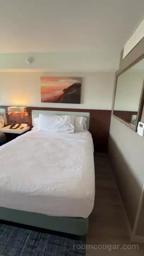 Queen Room with Two Queen Beds and Ocean View (#202) bed picture #4
