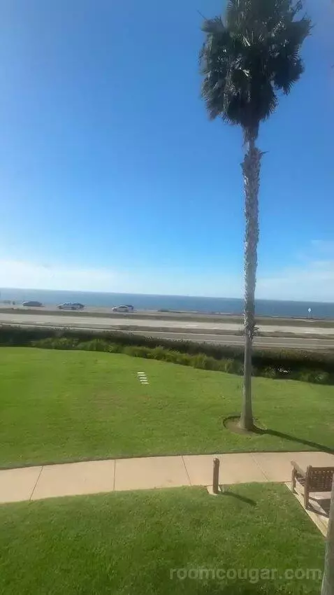 Queen Room with Two Queen Beds and Ocean View (#202) view picture #8