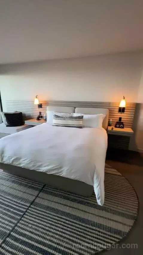 One King Bed Coastline View with Firepit bed picture #1