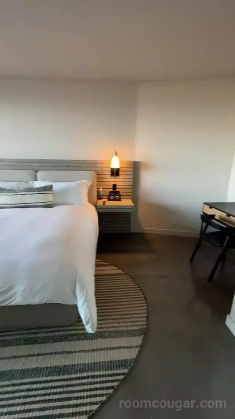 One King Bed Coastline View with Firepit bed picture #6