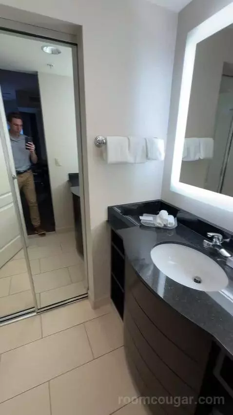 One-Bedroom Queen Suite with Two Queen Beds (#100) bathroom picture #8